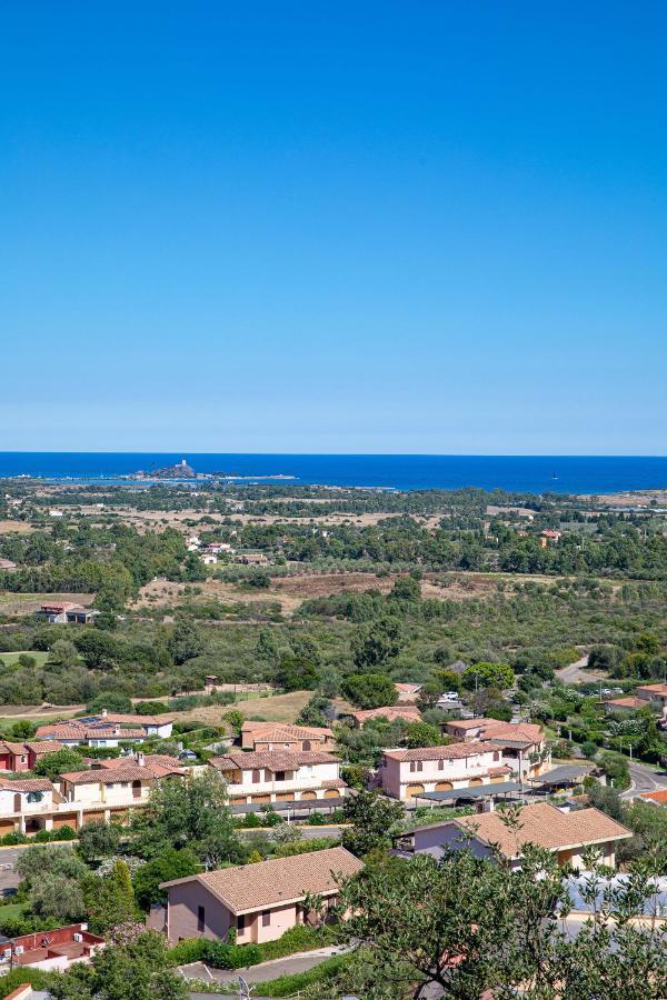 Aparthotel Le Ginestre Pula Exteriér fotografie